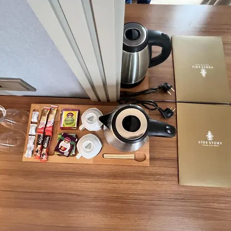 Hotel Story & Side